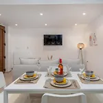 Nyaraló Nona's House