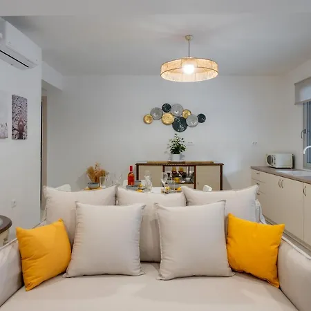 Nona's House Holiday home